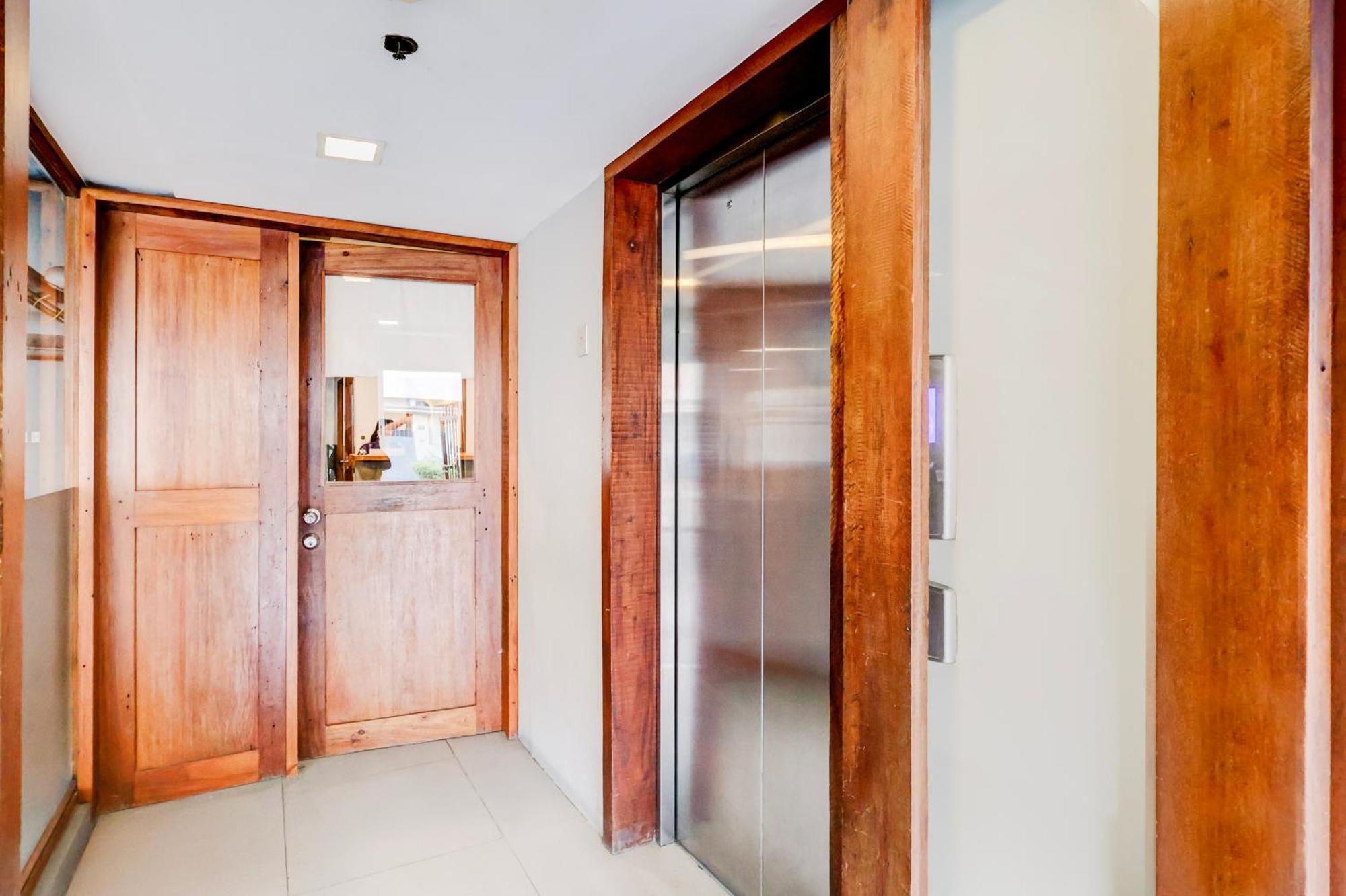 Collection O Brblock Boutique & Residences, Santa Cruz Olympia, Makati Makati City Екстер'єр фото