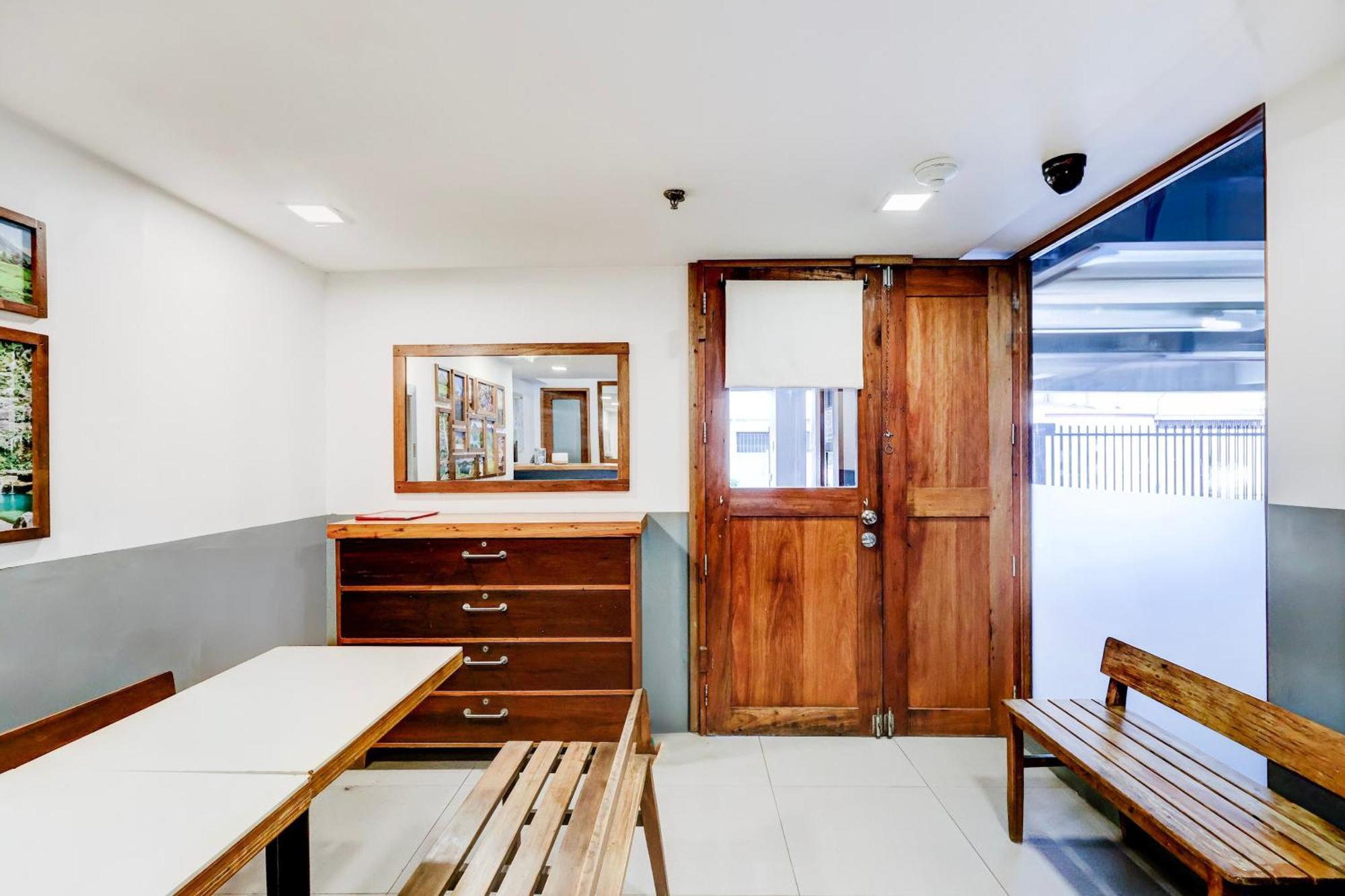 Collection O Brblock Boutique & Residences, Santa Cruz Olympia, Makati Makati City Екстер'єр фото